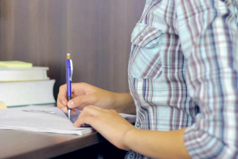 Writing an Essay about Yourself: Tips, Tricks, Facts, and Fictions